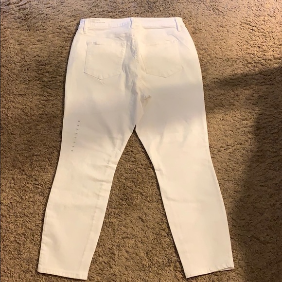 NWT Loft white jeans. - Picture 4 of 4